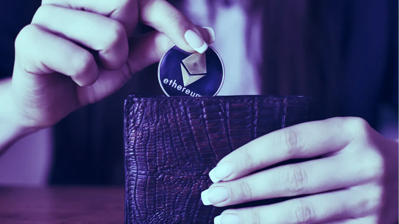 What's in your wallet? Image: Shutterstock