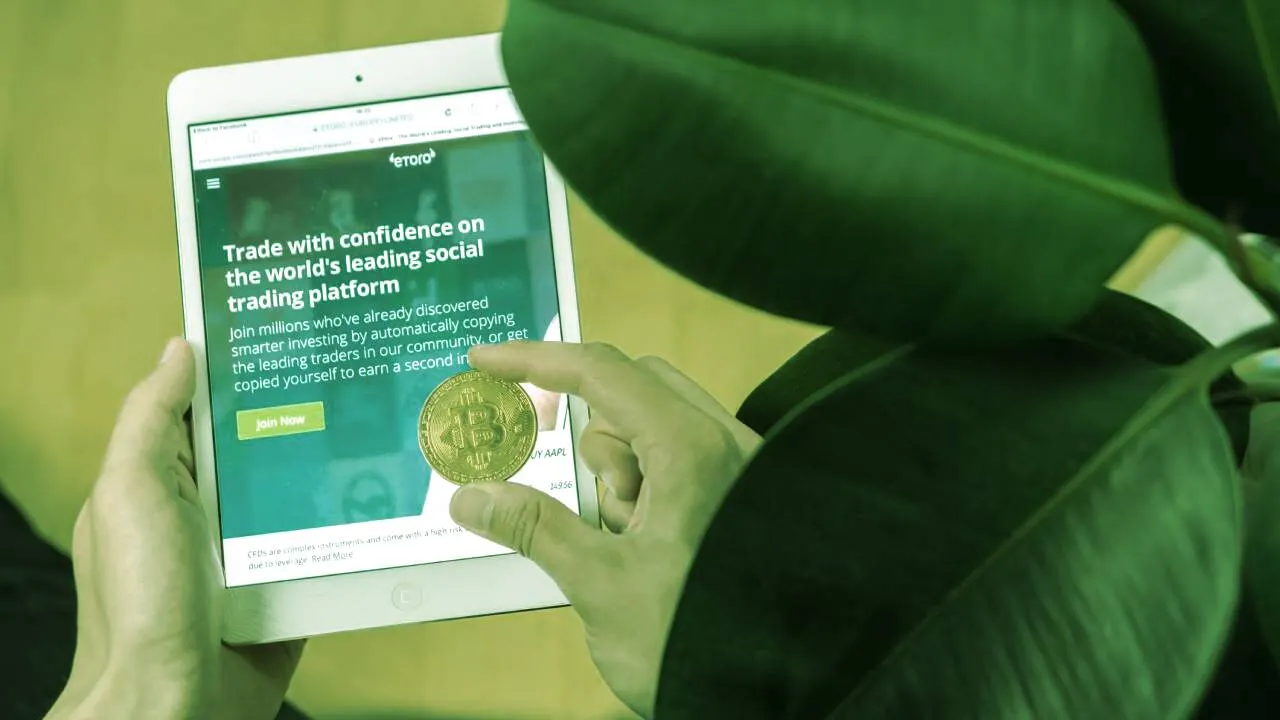 eToro is a stock and crypto trading app. Image: Shutterstock