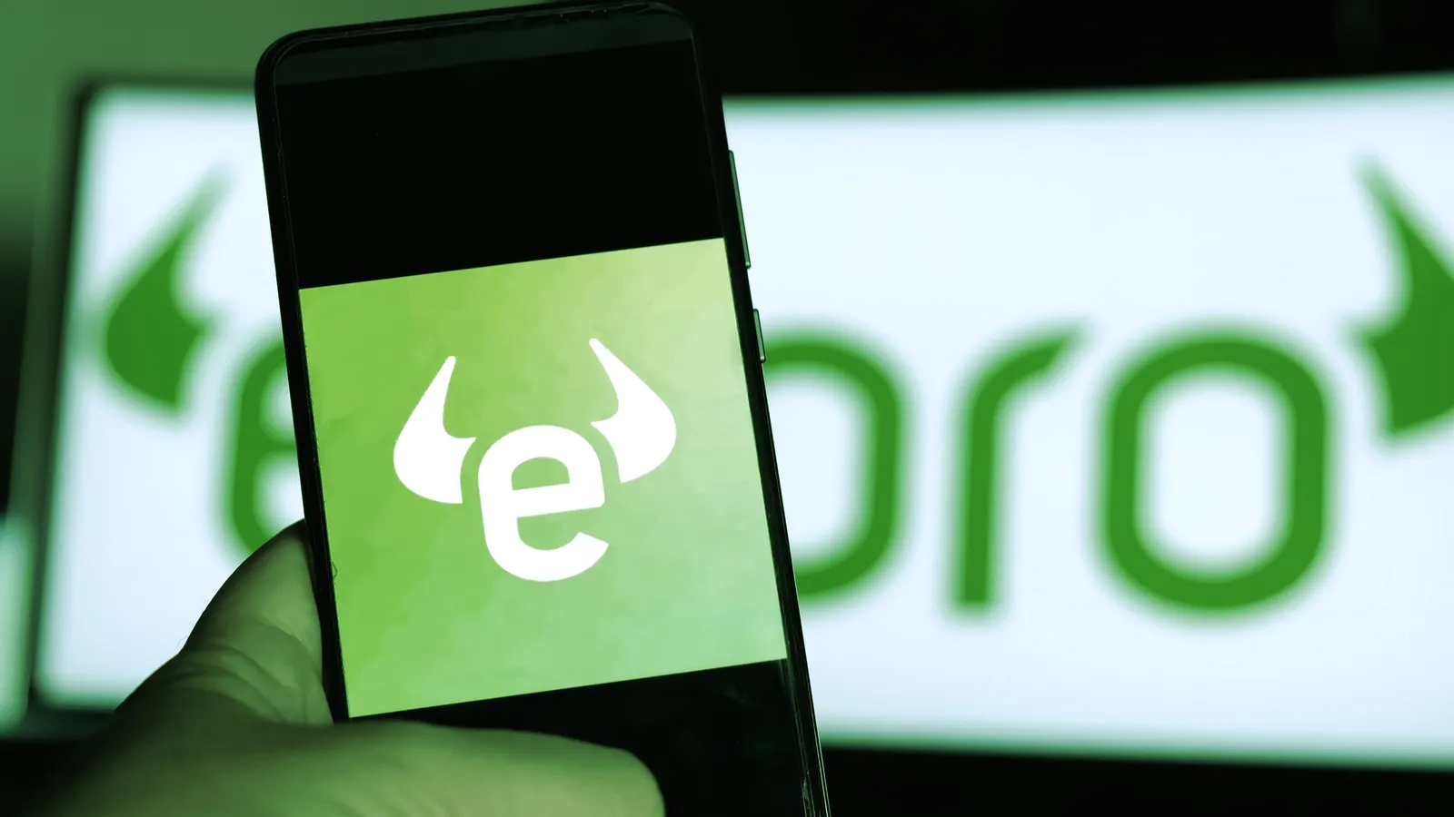 EToro now offers 18 cryptocurrencies in total. Image: Shutterstock