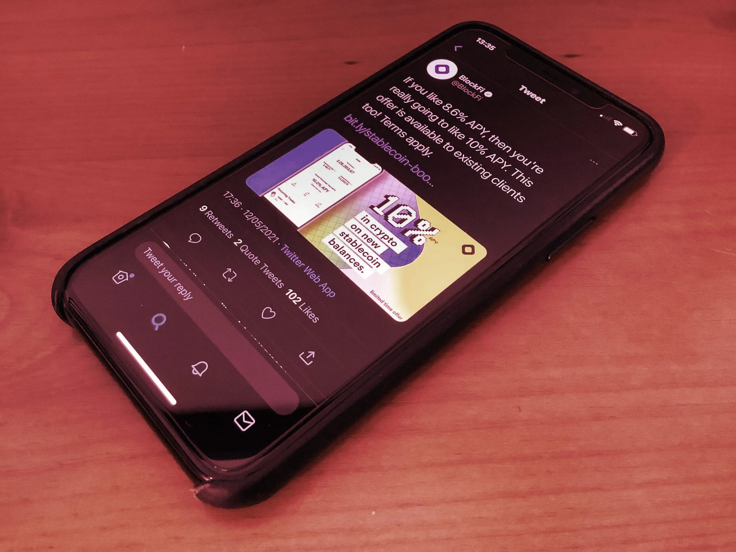 BlockFi is promoting 10% APY on stablecoin balances. What are customers risking to get that kind of eye-popping interest? (Image: Decrypt)