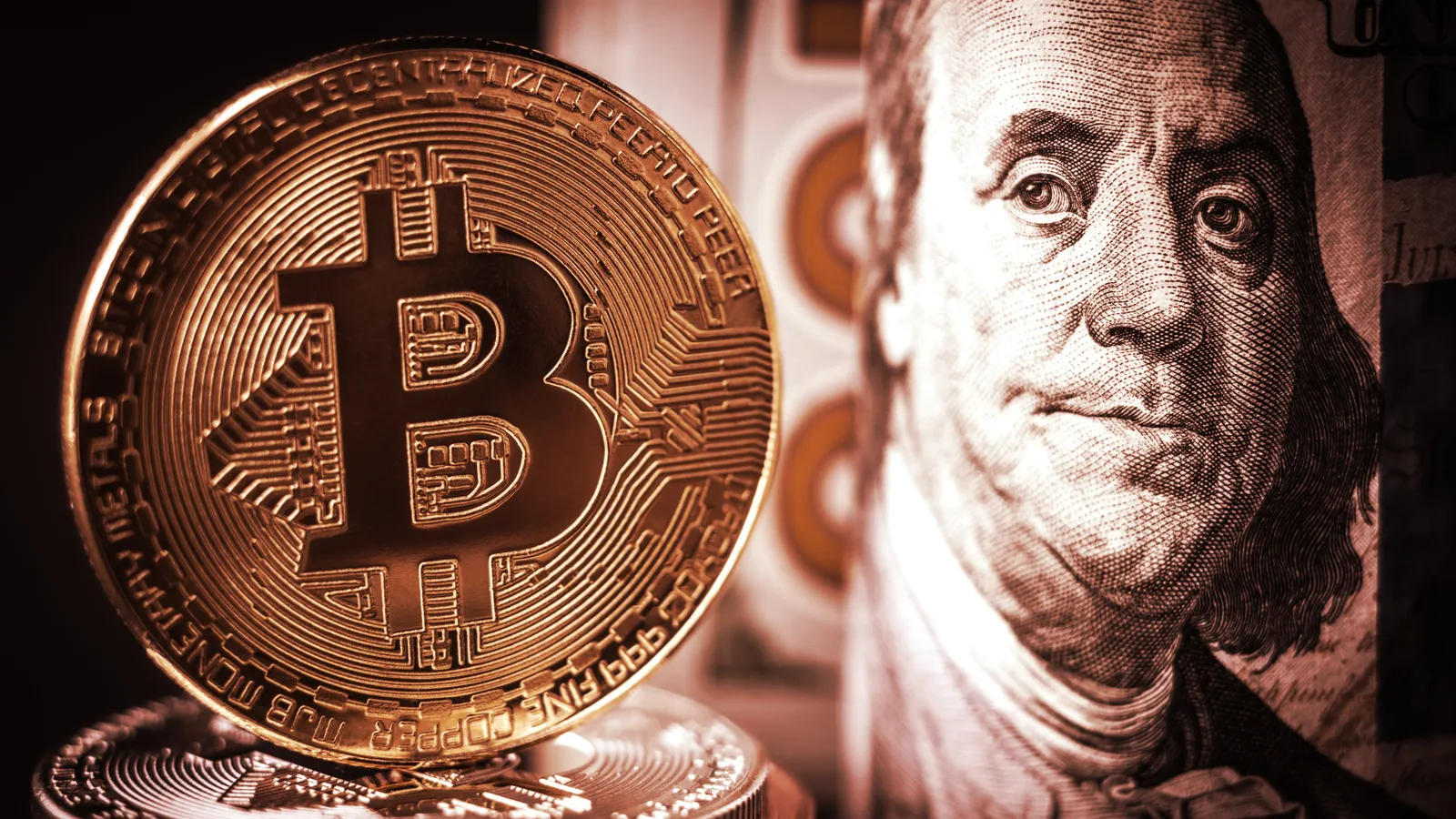 Bitcoin and the U.S. dollar. Image: Shutterstock