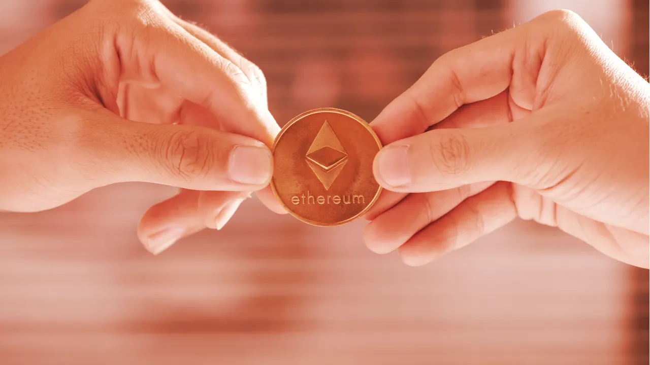 Ethereum tug of war. Image: Shutterstock