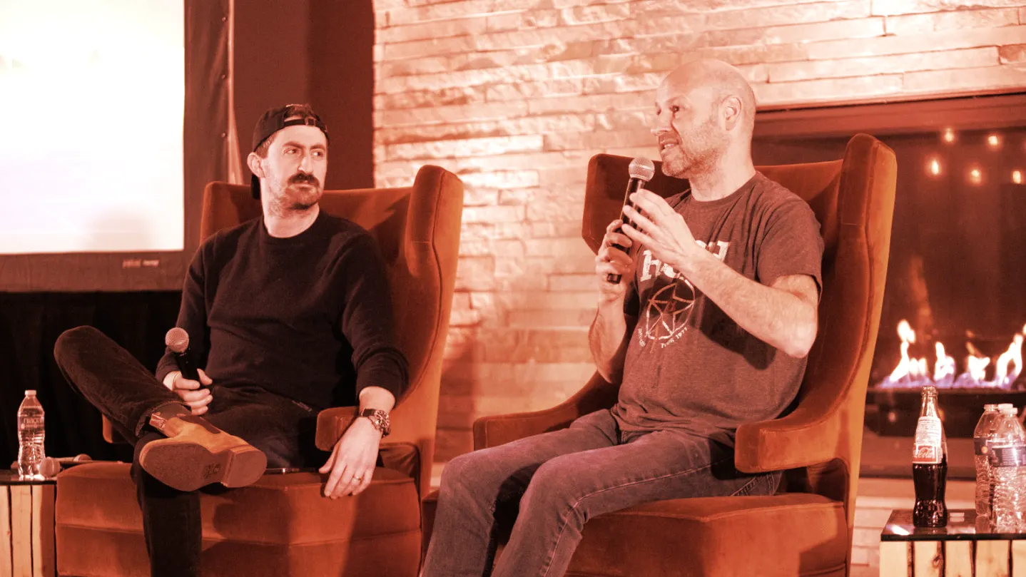 ConsenSys CEO Joe Lubin speaks to Decrypt EIC Dan Roberts at Camp Ethereal 2022. (Photograph by Chie Endo)