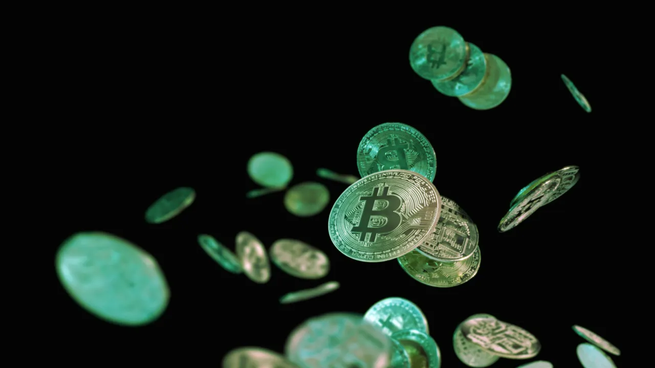 The play-to-earn trend rewards gamers with crypto for playing. Image: Shutterstock.