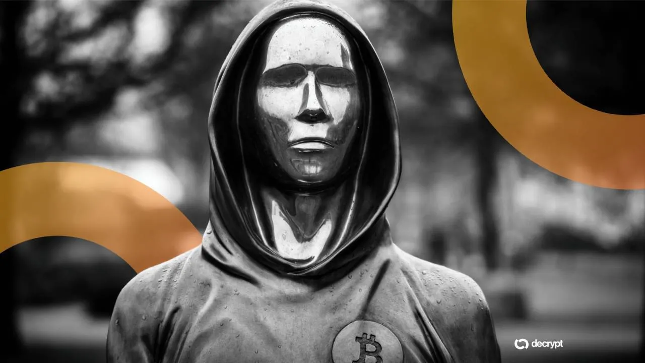 Satoshi Nakamoto statue. Image: Decrypt/Shutterstock