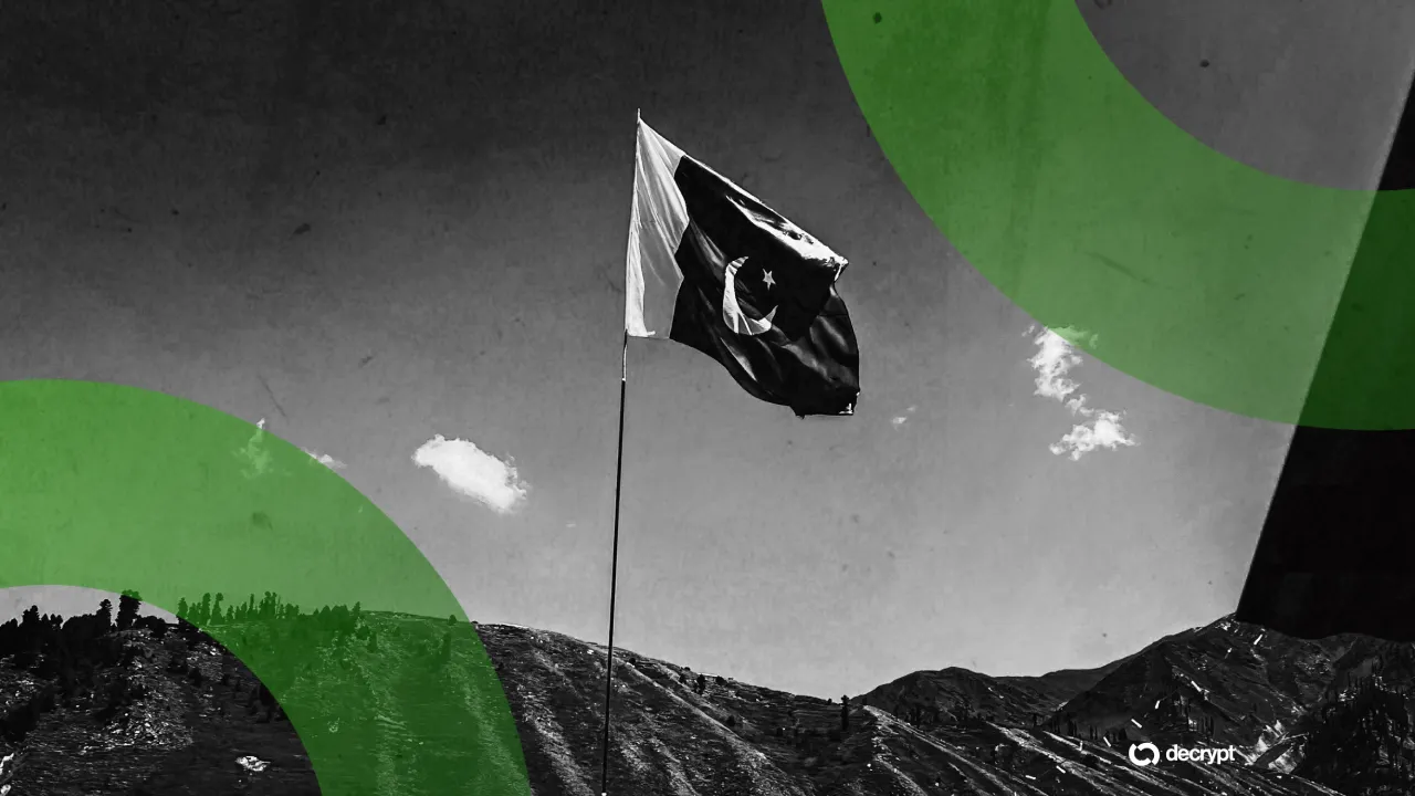 Pakistan flag. Image: Decrypt/Unsplash