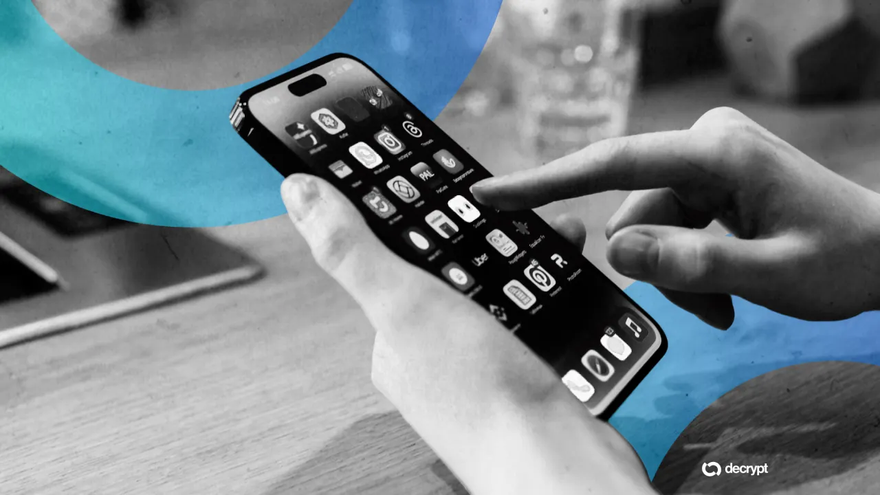 Apple iPhone. Image: Decrypt/Shutterstock